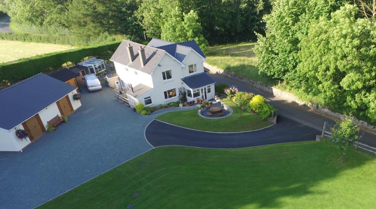 The Lodge Brecon B&B Eksteriør billede