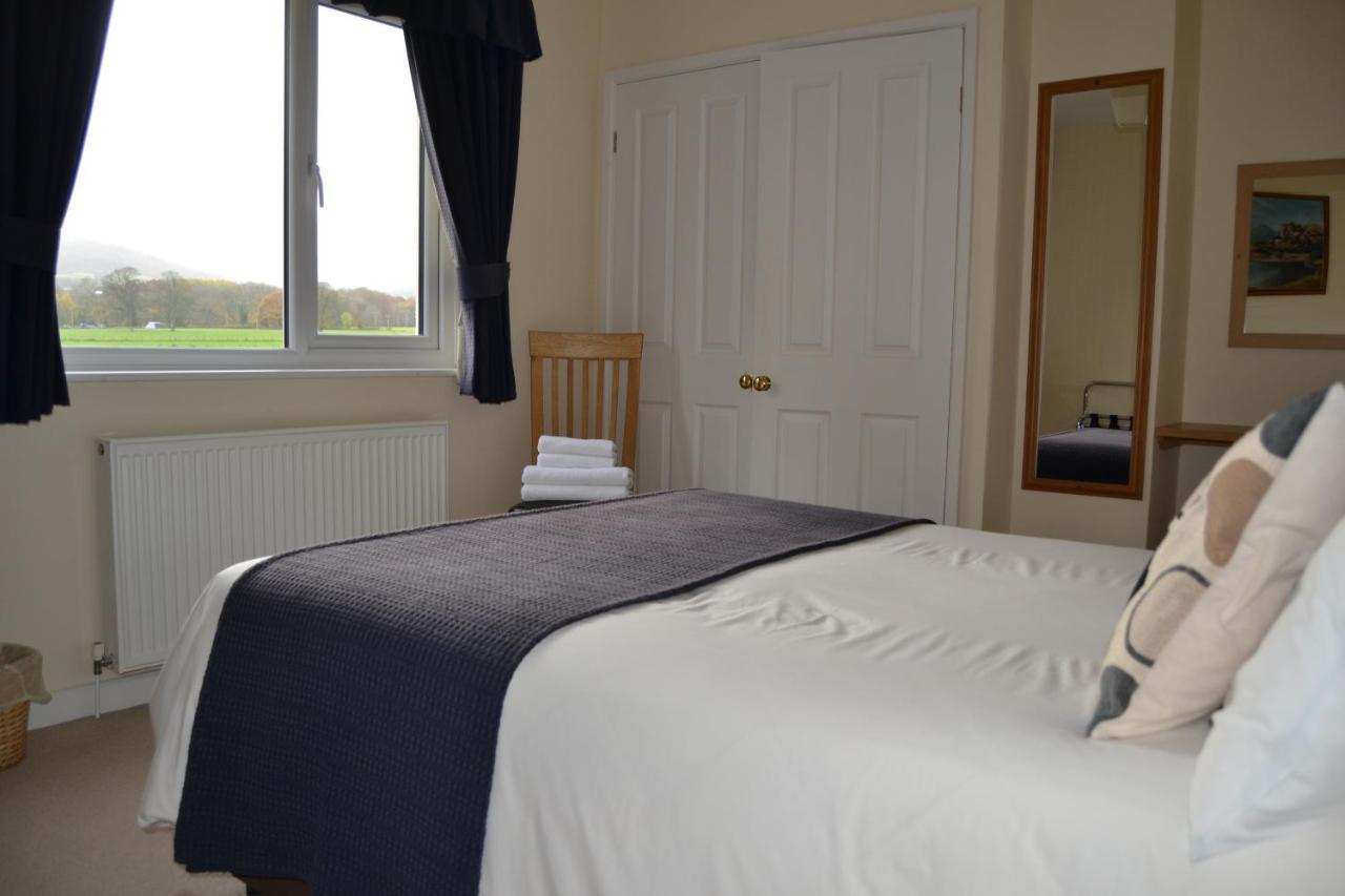 The Lodge Brecon B&B Eksteriør billede